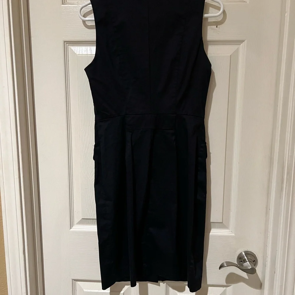 Banana Republic sleeveless black cargo shift dress size 2 - Picture 2 of 12